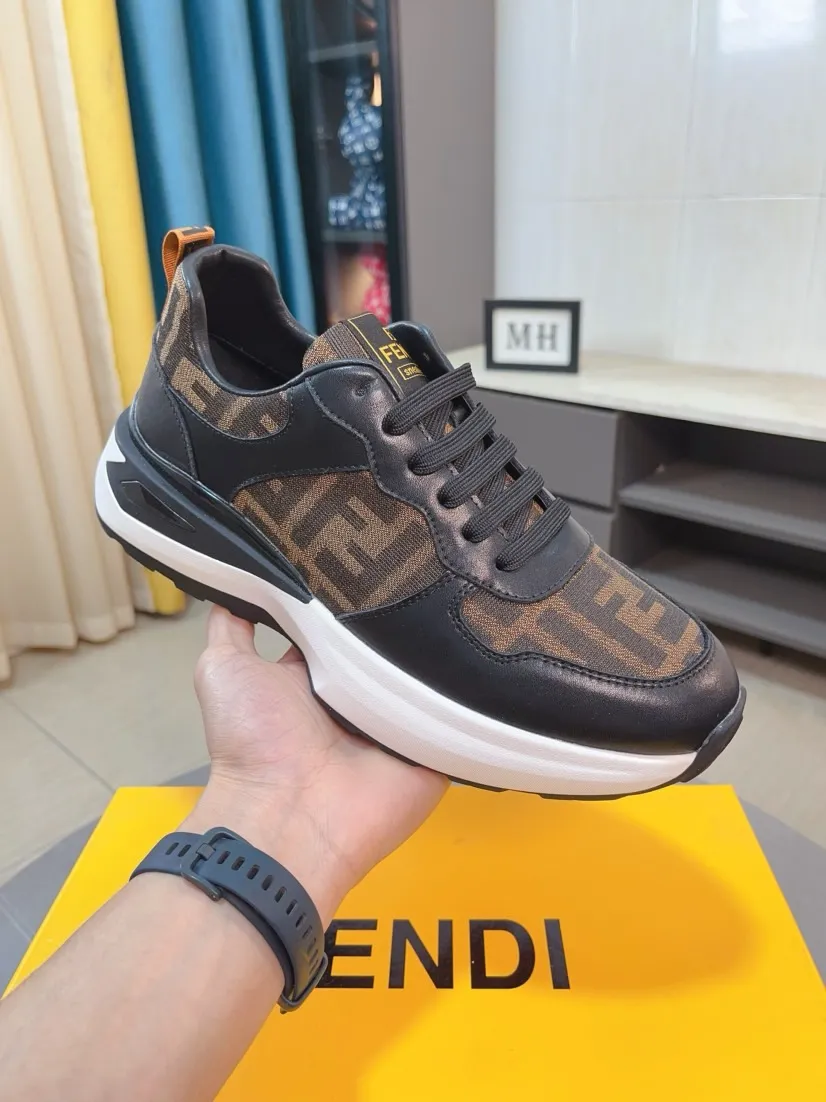 Men's Men's Shoes 💰458🌹🌹[fendi] Fendi's classic and comfortable men's, this complex sneaker is made of soft calfskin➕genuine leather lining➕original ultra-light rubber material with rough outsole. This unique light style is suitable for the casual and refined sensibility of this season. It is comfortable and natural on the feet. It is an everyday style for casual travel in autumn and winter! 38/44